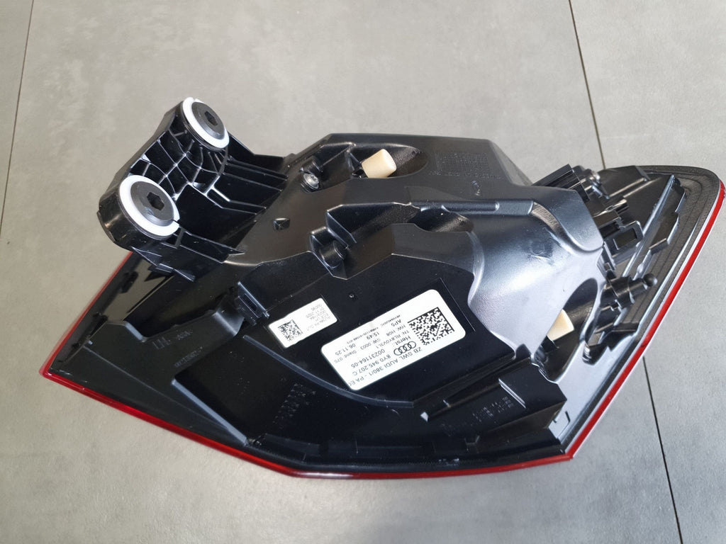 Audi A3 8Y lift Lamp left rear 8Y0945207C