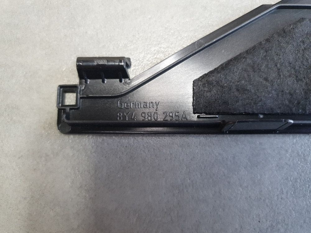 Audi A3 8Y windscreen sensor 8Y4980295A