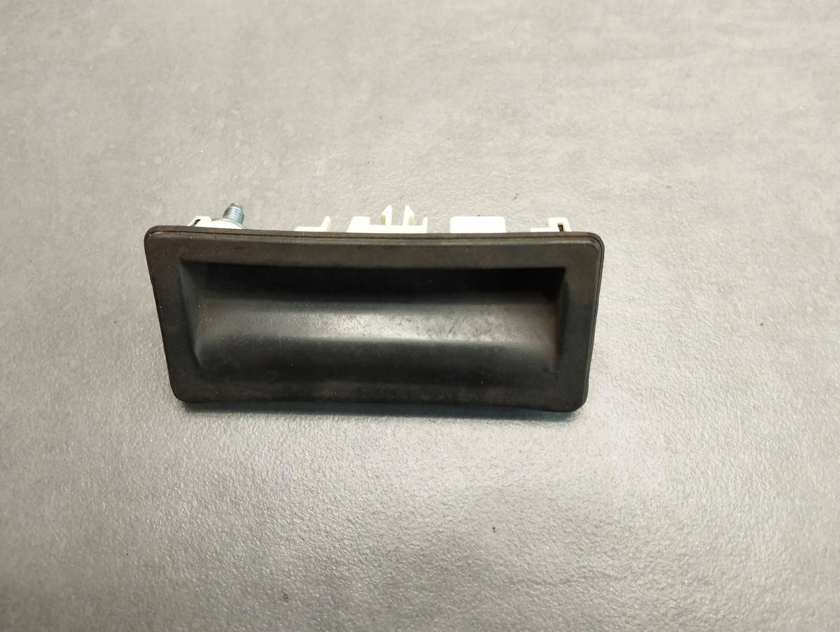 Audi A4 B8 KOMBI FLAP HANDLE REAR 5N0827566T