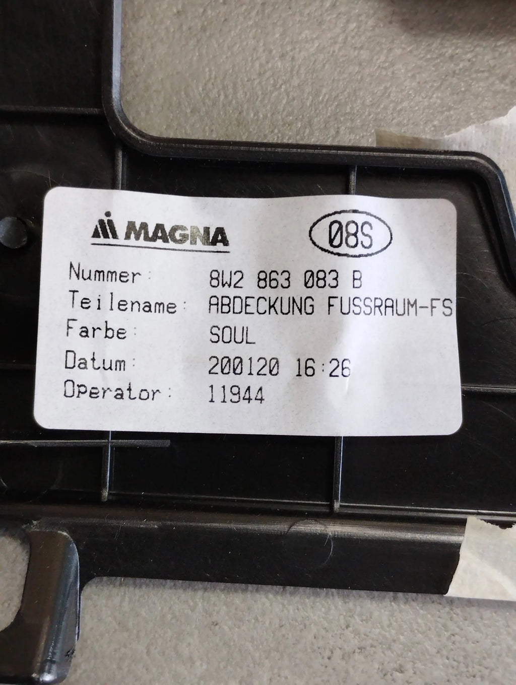 Audi A4 B9 8W BOARD COVER 8W2863083B