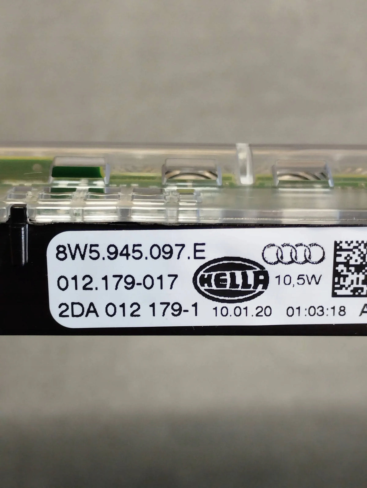 Audi A4 B9 8W LIGHT STOP 8W5945097E