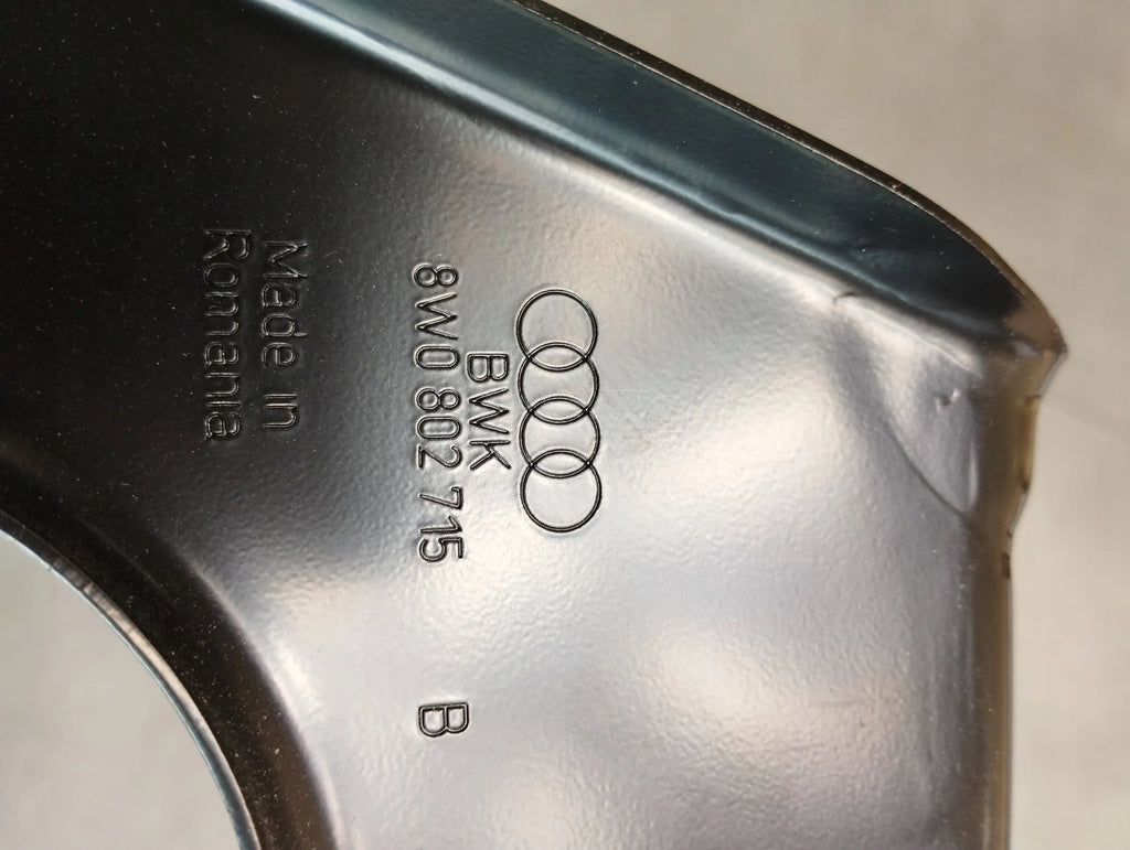 Audi A4 B9 8W SPARE WHEEL MOUNT 8W0802715