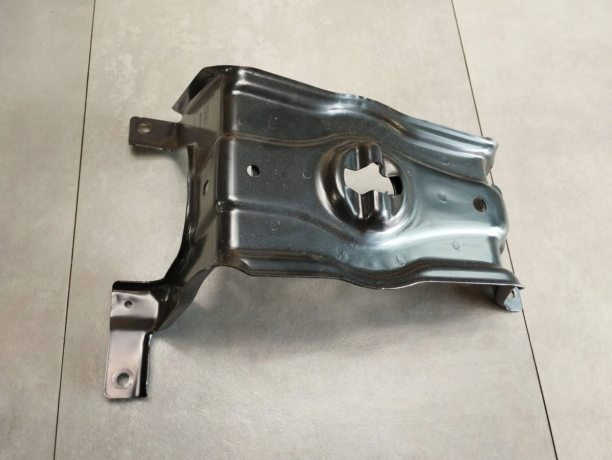 Audi A4 B9 8W SPARE WHEEL MOUNT 8W0802715