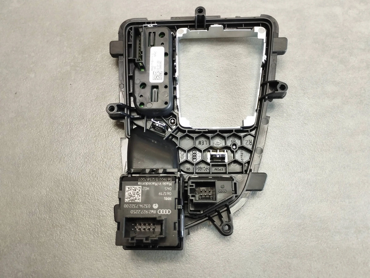 Audi A4 B9 8W selector frame 8W2713111C
