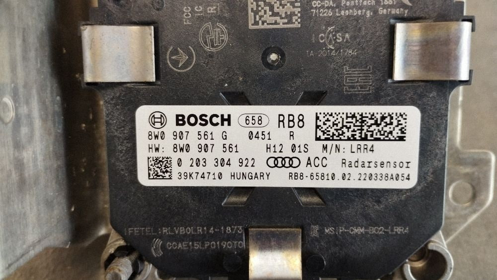 Audi A4 S4 B9 8W Active Cruise Control Radar distronic 8W0907561G