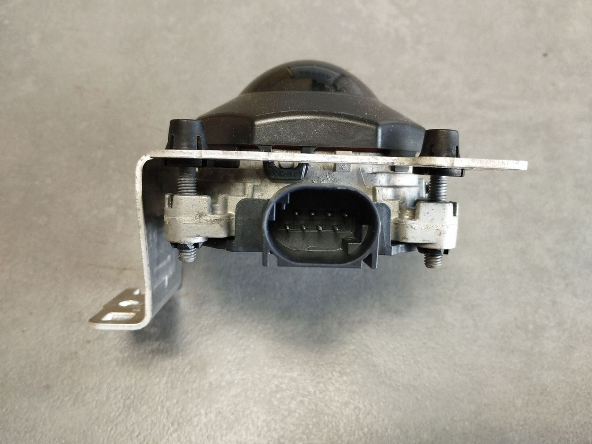 Audi A4 S4 B9 8W Active Cruise Control Radar distronic 8W0907561G