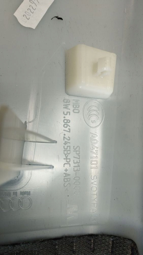Audi A4 S4 B9 8W Post cover B top 8W5867245B