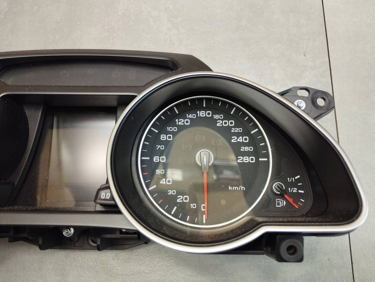 Audi A5 8T COUNTER GAMES 8T0920932N