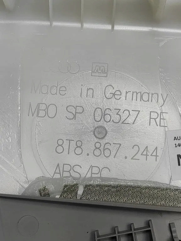 Audi A5 8T POST COVER 8T8867244