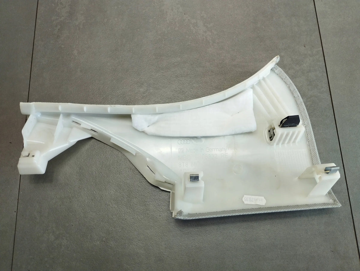 Audi A5 8T POST COVER 8T8867246A