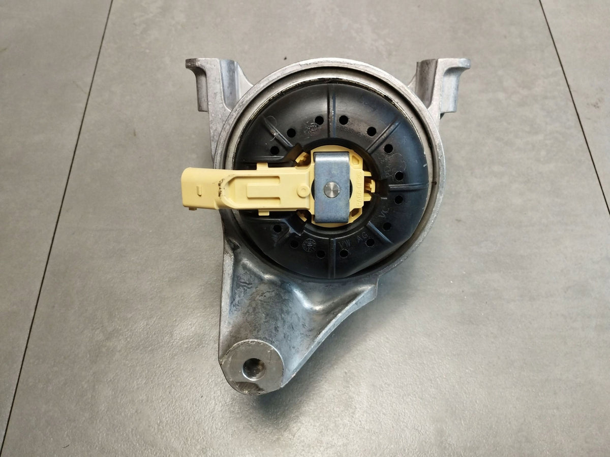 Audi A5 B10 ENGINE PILLOW 8B3199371BQ