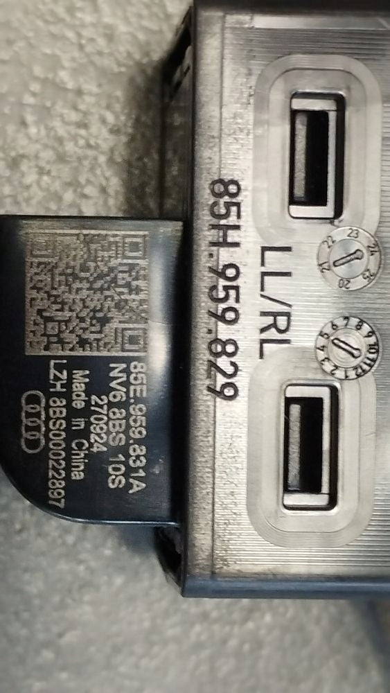 Audi A5 B10 Flap opening button 85E959831A