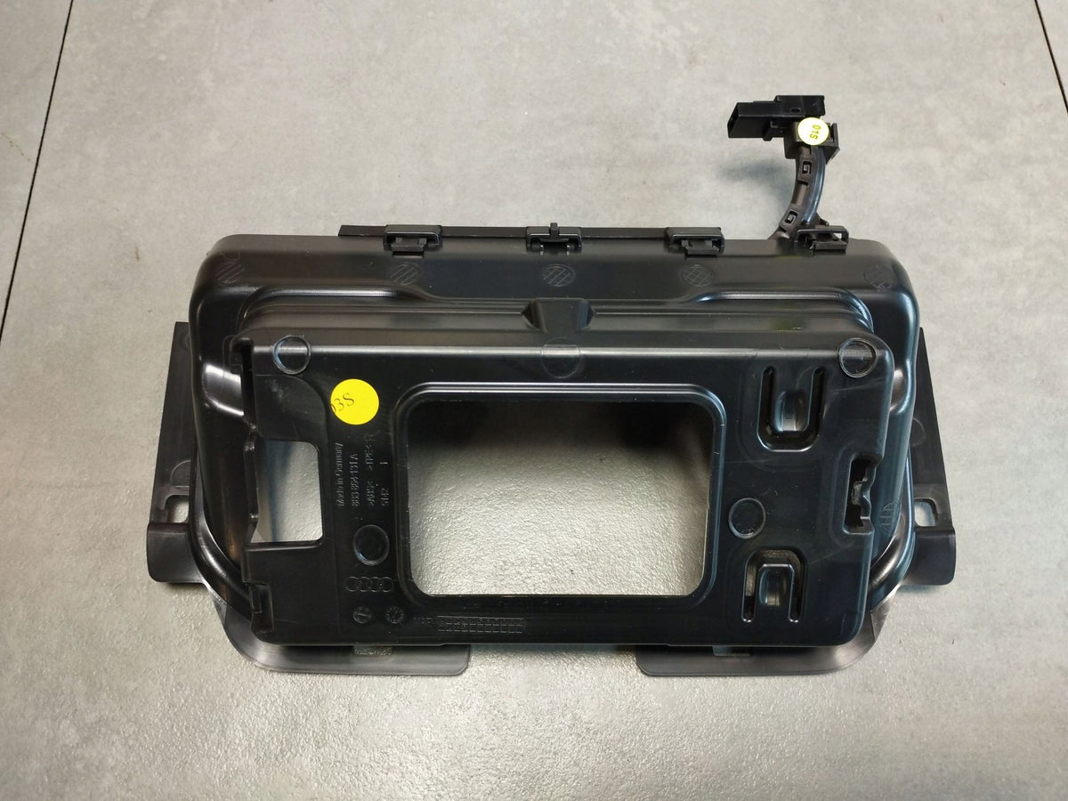 Audi A5 B10 shelf 8B3864131A