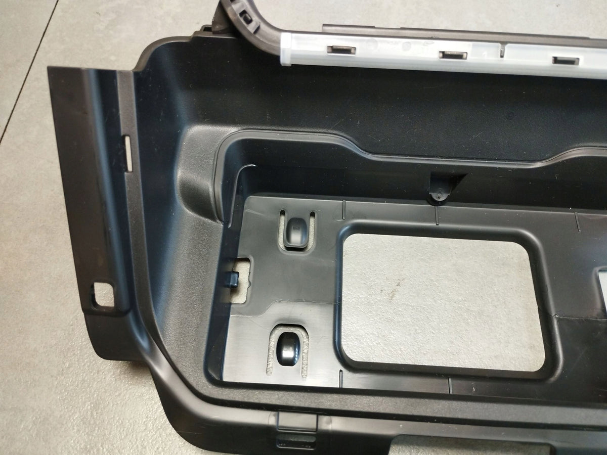 Audi A5 B10 shelf 8B3864131A