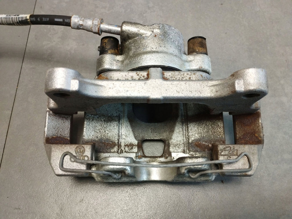 Audi A5 Sportback 8TA 2016 2.0 TDI CLAMP RIGHT FRONT