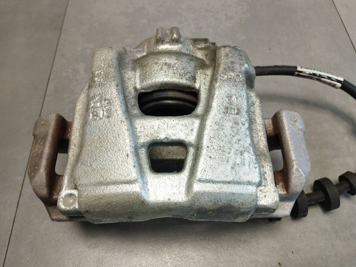 Audi A5 Sportback 8TA 2016 2.0 TDI CLAMP RIGHT FRONT