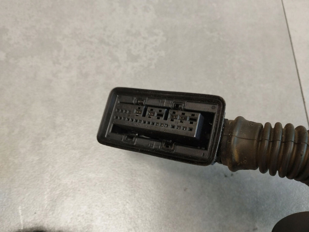 Audi A5 Sportback 8TA 2016 DOOR HARNESS LEFT FRONT 8T8971029BA