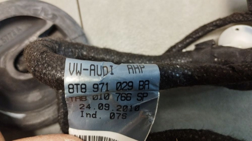 Audi A5 Sportback 8TA DOOR HARNESS LEFT FRONT 8T8971029BA