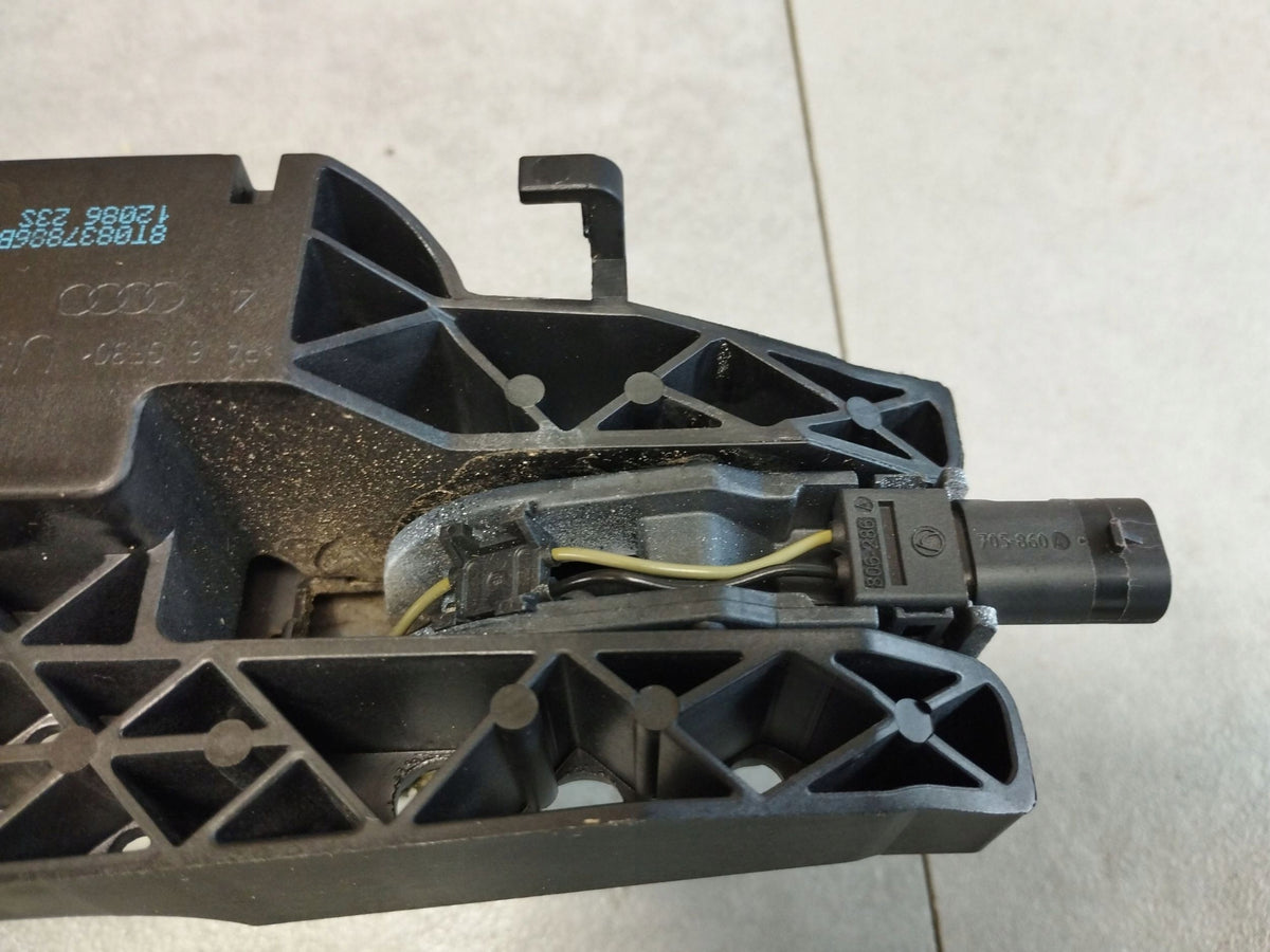 Audi A5 Sportback 8TA HANDLE RIGHT REAR 8T0837886B LS9R