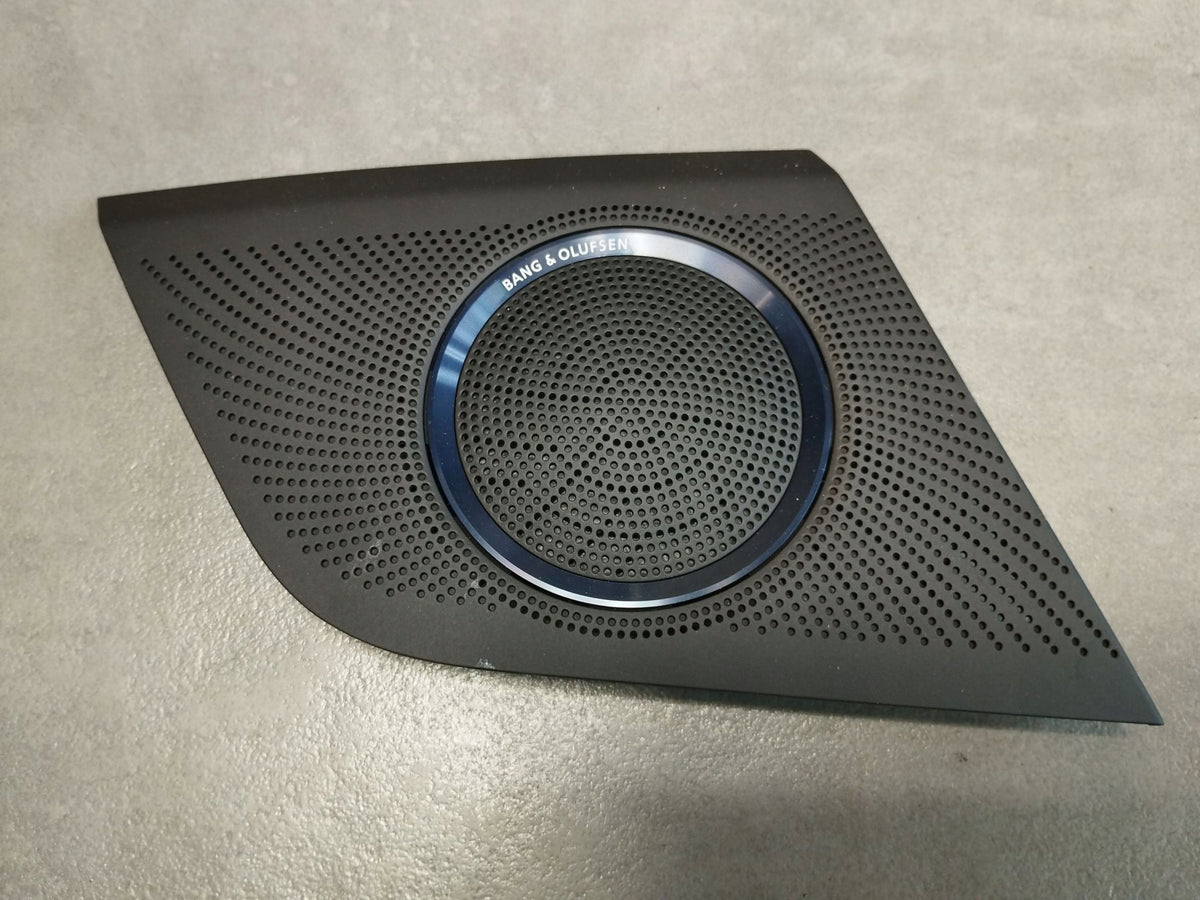 Audi A5 Sportback 8TA Side Speaker Cover Board 8T0857228A