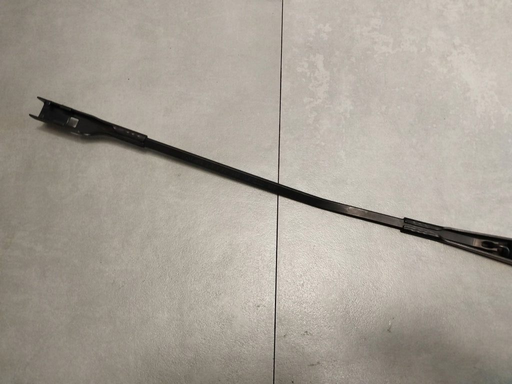 Audi A5 Sportback 8TA WIPER FRAME RIGHT 8T1955408B
