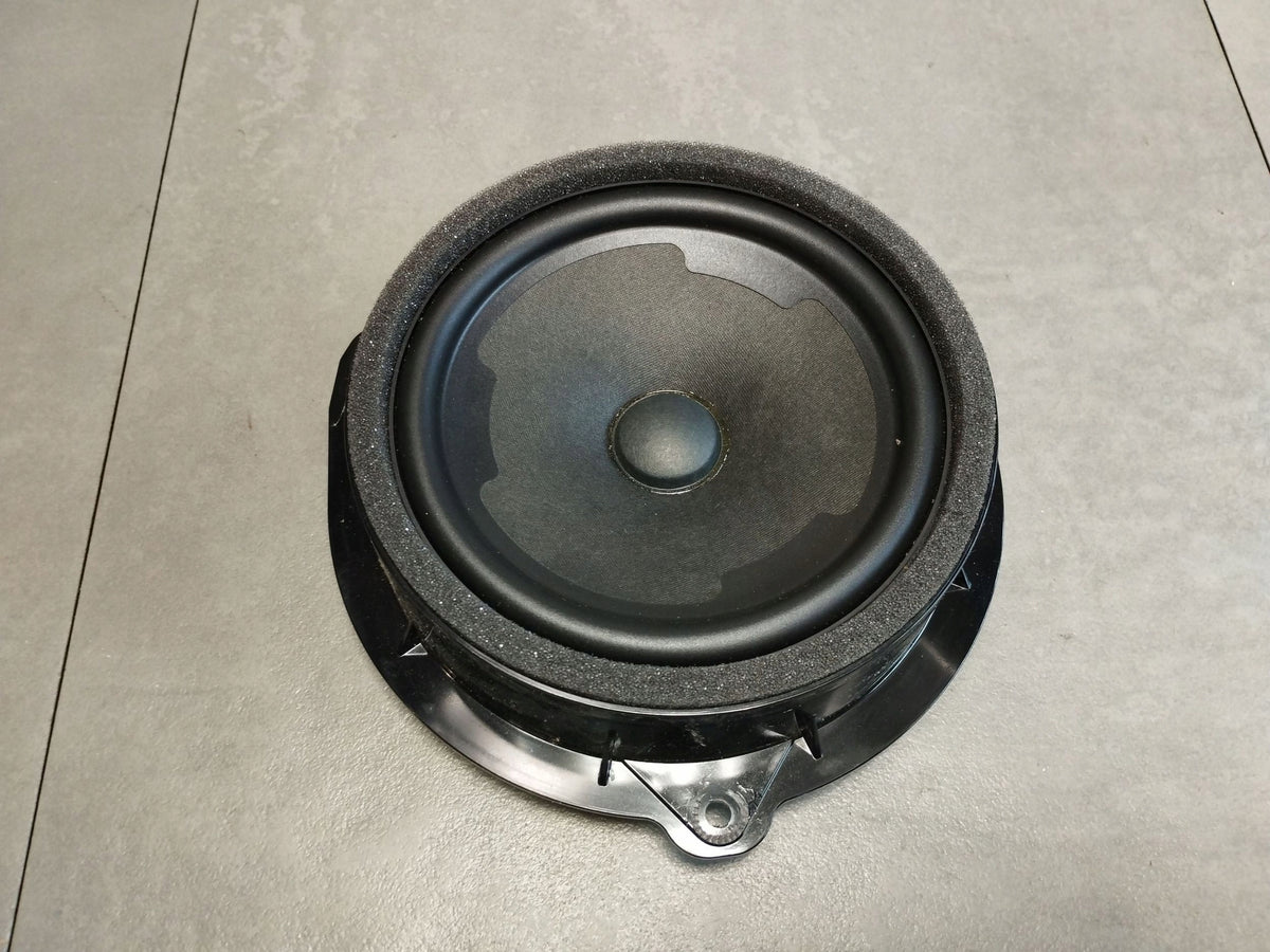 Audi A5 b10 Rear door speaker 85E035411