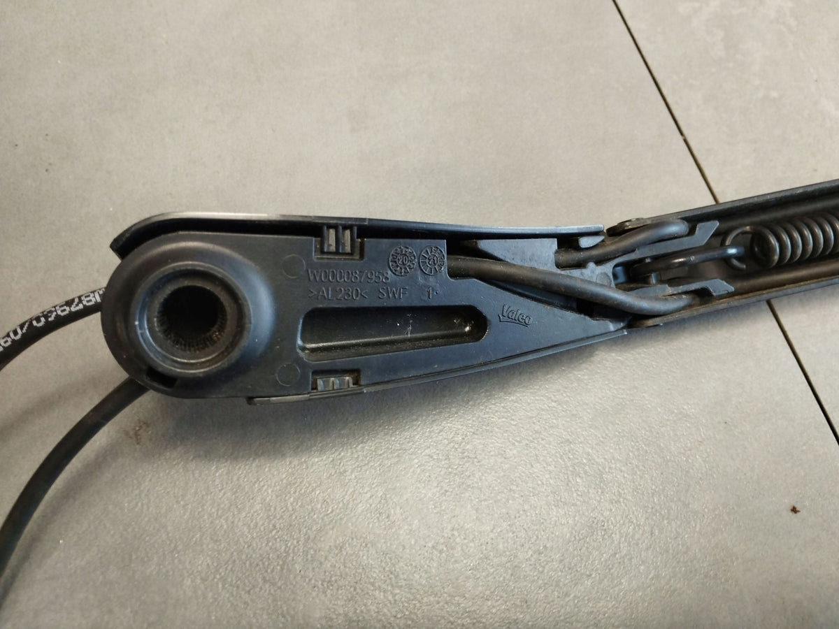 Audi A6 Allroad C8 WIPER ARM FRONT 4K1955957