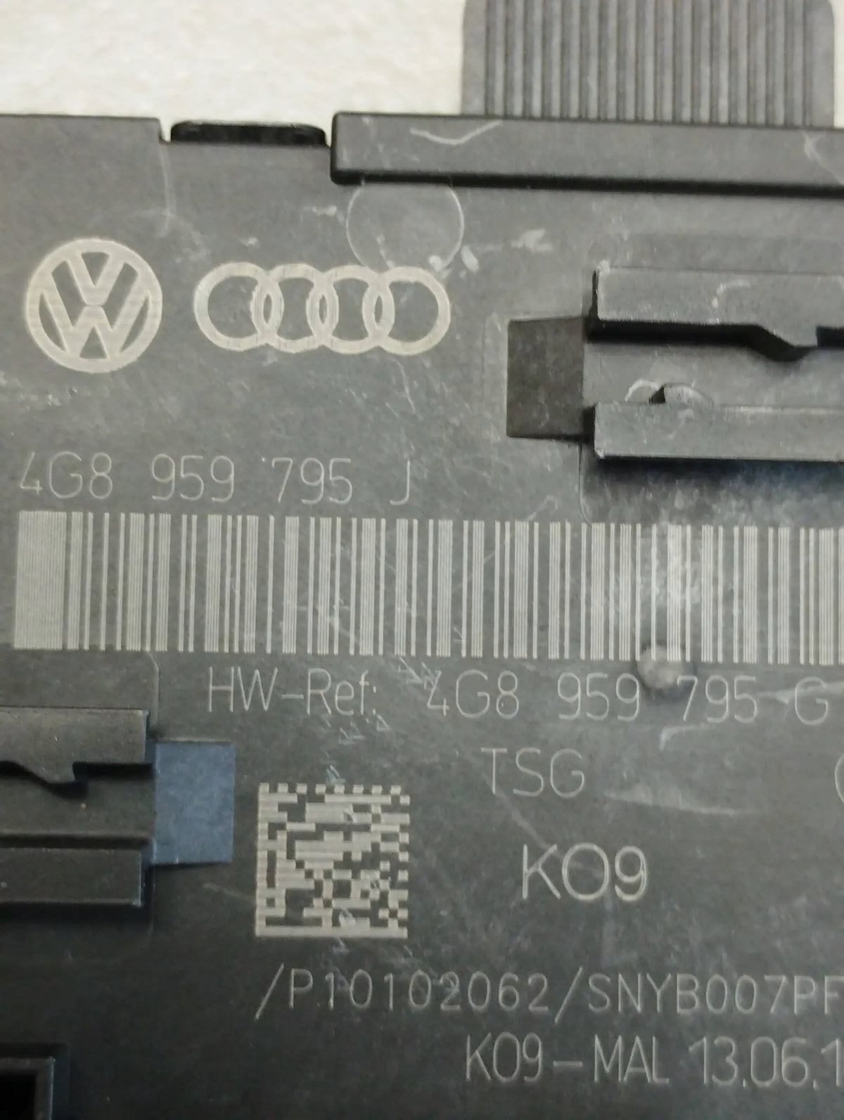 Audi A6 C7 4G DOOR MODULE RIGHT REAR 4G8959795J
