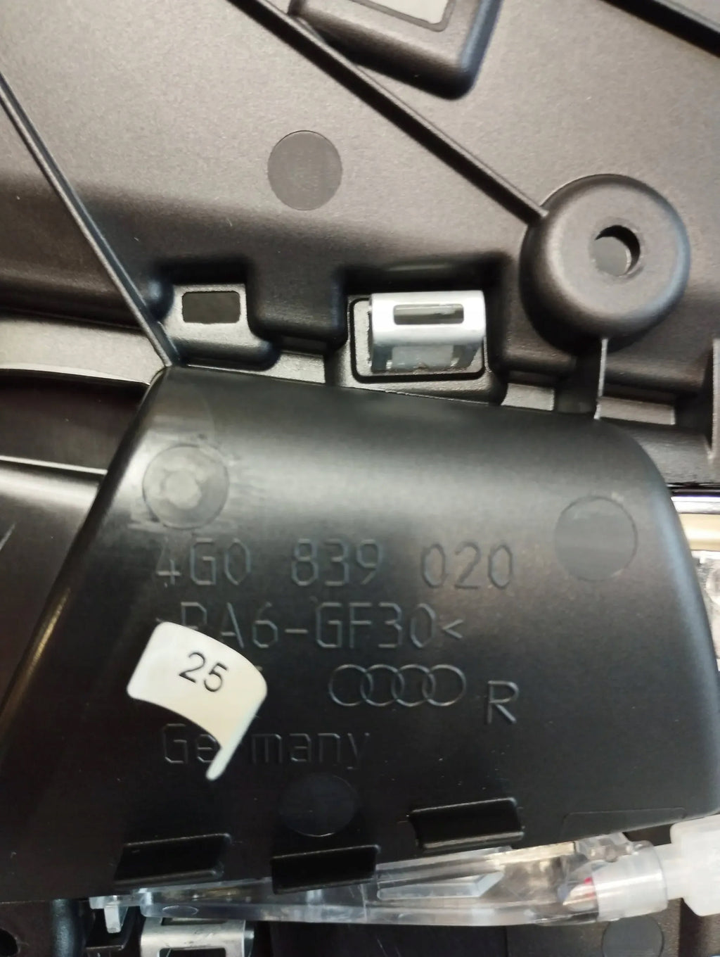 Audi A6 C7 4G INTERIOR DOOR HANDLE RIGHT REAR 4G0839020
