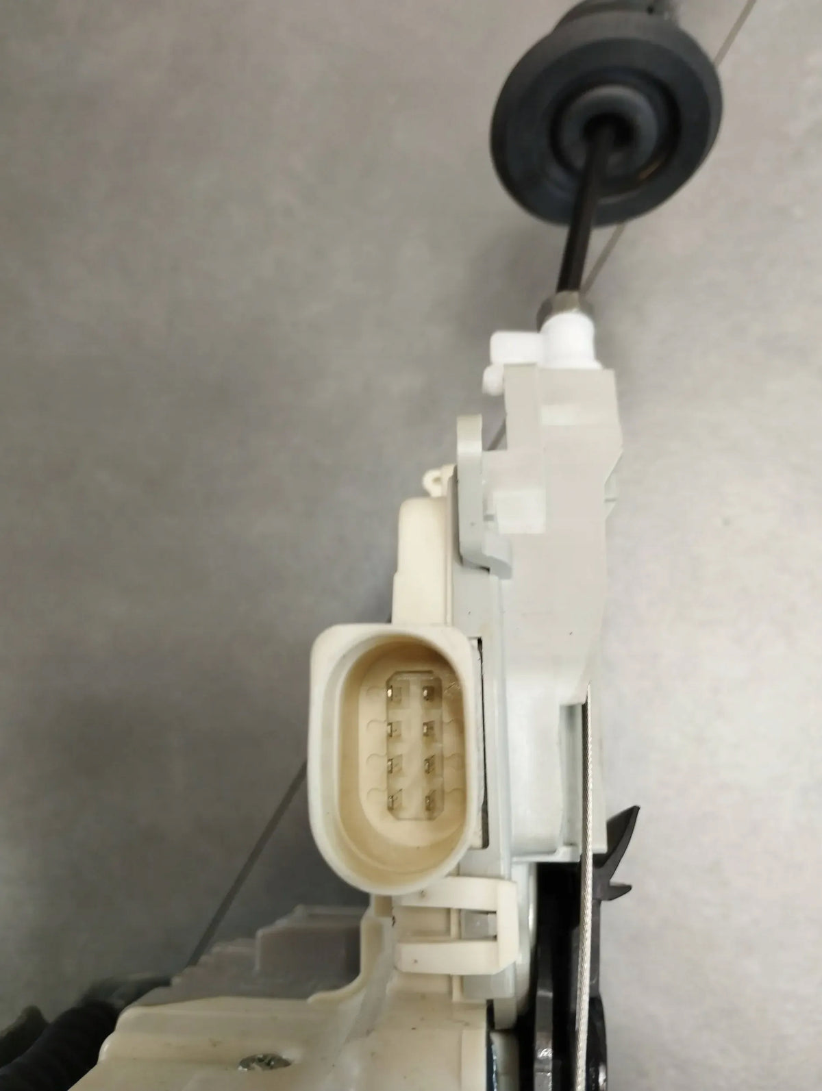 Audi A6 S6 C7 4G LOCK RIGHT REAR 4G0839016C