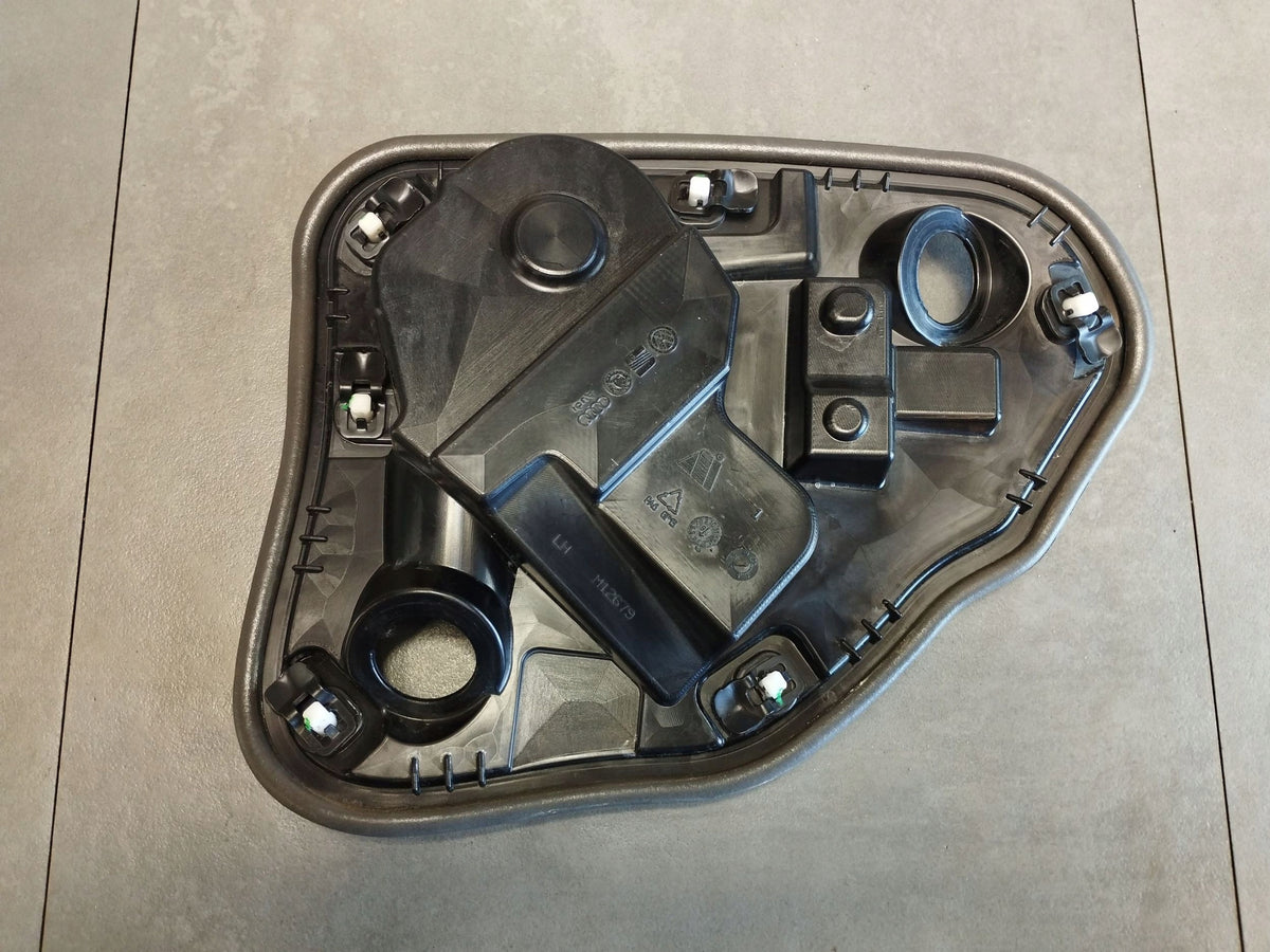 Audi A7 4G 2016 DOOR PULL LEFT REAR 4G8839003