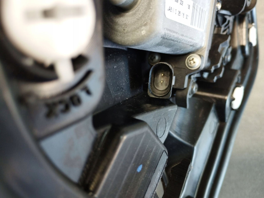 Audi A7 4G 2016 DOOR PULL LEFT REAR 4G8839003