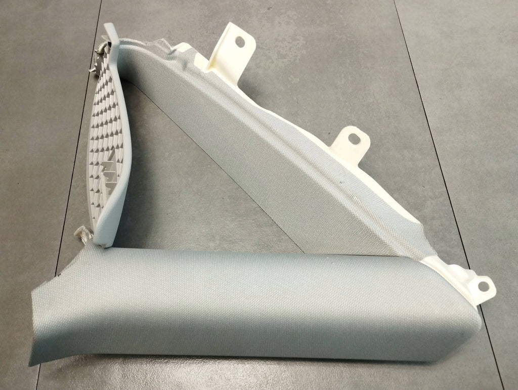 Audi A7 4G 2016 POST COVER LEFT 4G8867287