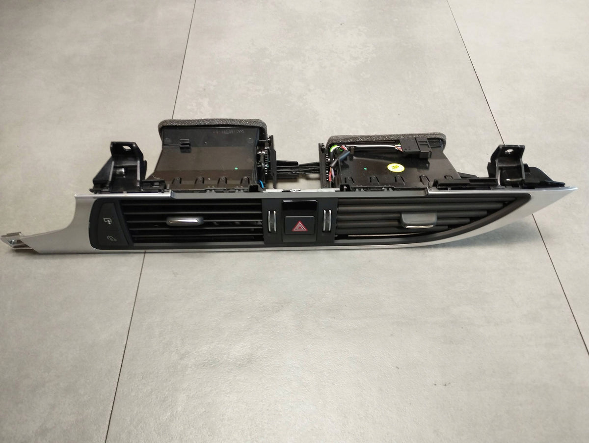 Audi A7 4G AIR SUPPLY GRILLE 4G1820951