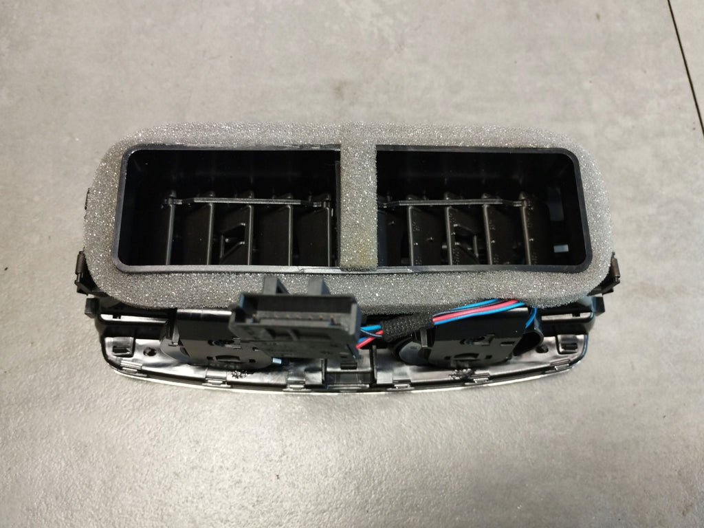 Audi A8 D4 4H AIR SUPPLY GRILLE 4H0819203F