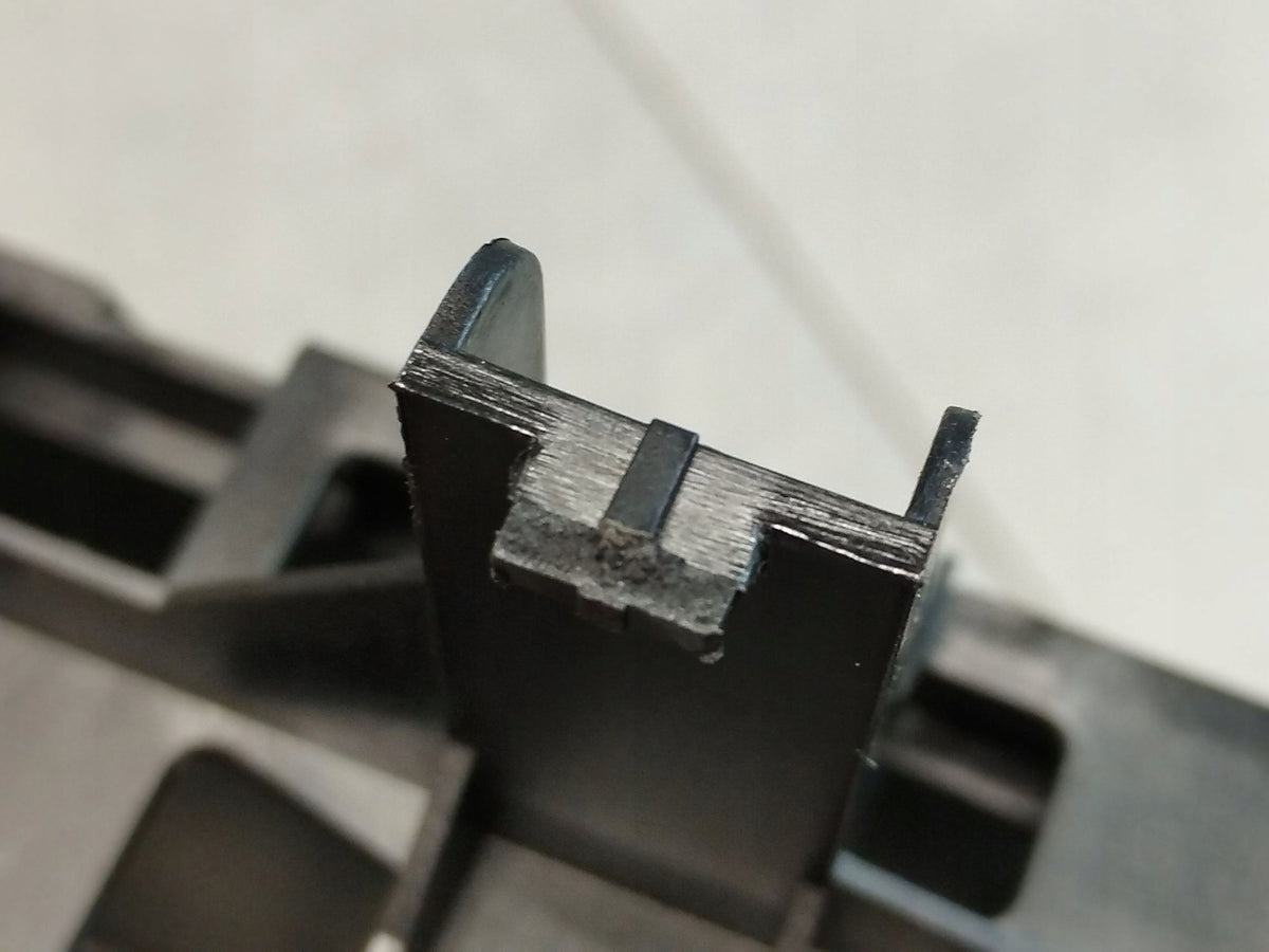 Audi A8 D4 4H RADIO DRIVER MOUNT 4H0907324H