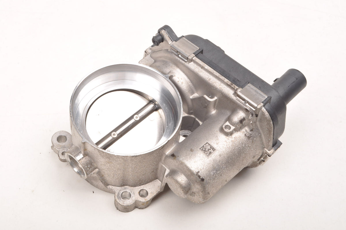 Audi Q2 Golf VIII CUPRA LEON 1.5 eTSI 150HP throttle 04E133062T 2024R