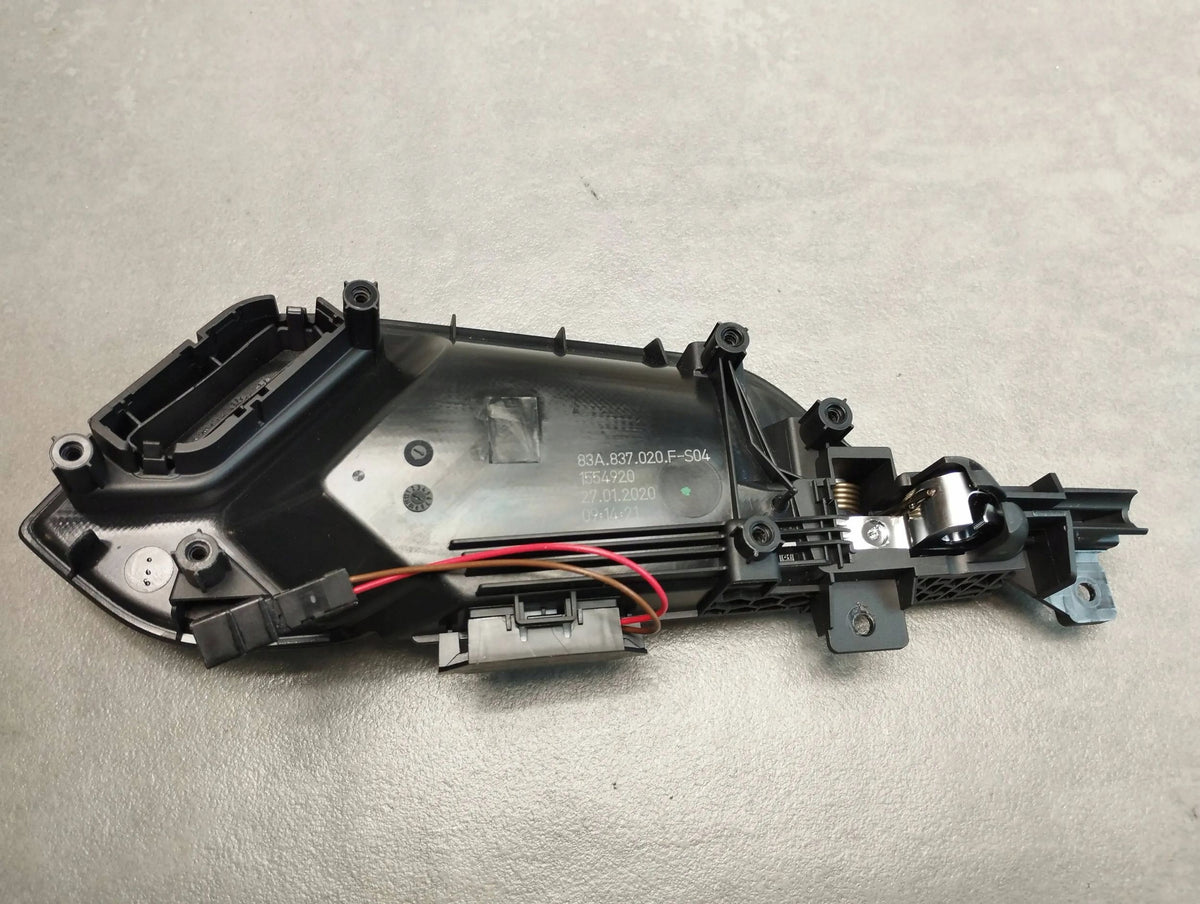 Audi Q3 F3 83A INTERIOR HANDLE RIGHT REAR 83A837020F