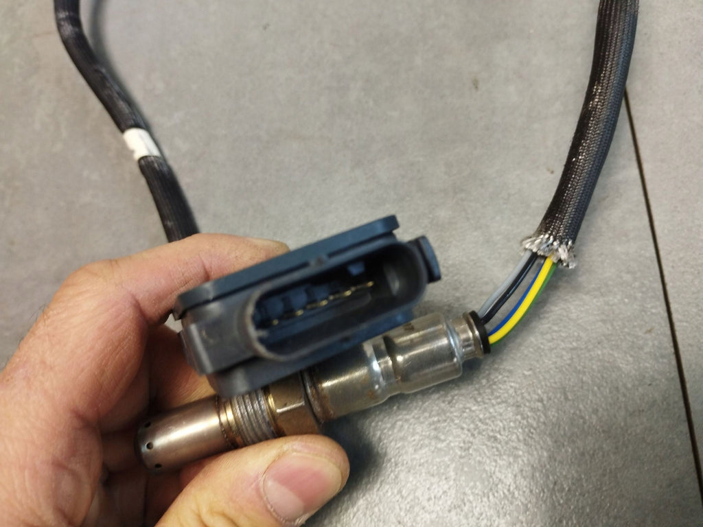 Audi Q3 F3 83A Lambda probe NOX 04L907805FF