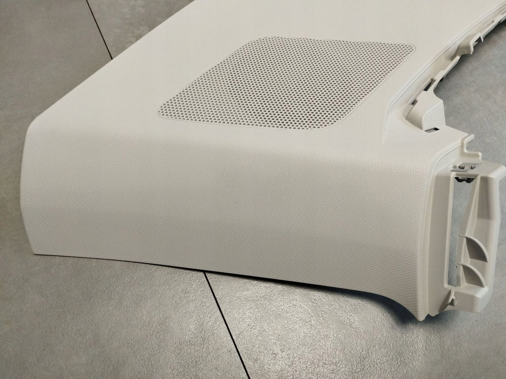 Audi Q3 F3 83A POST COVER RIGHT REAR 83A867246