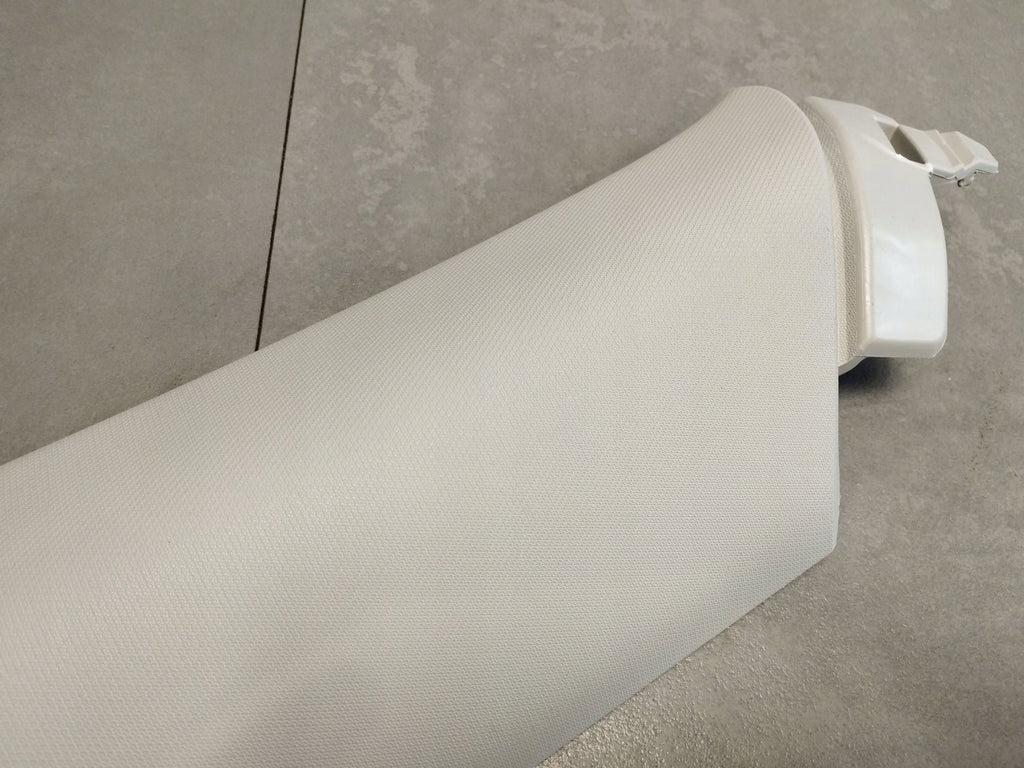 Audi Q3 F3 83A Post cover C RIGHT 83A867288