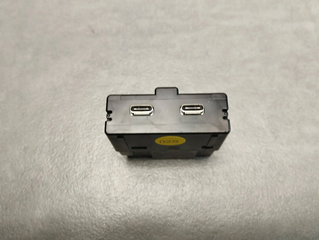 Audi Q3 F3 83A VOLTAGE TRANSDUCER 575035954