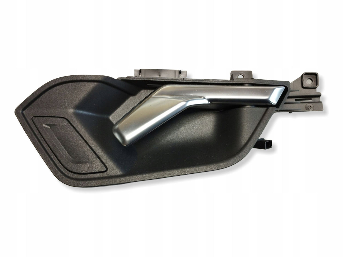 Audi Q3 F3 Interior door handle right front 83A837020F