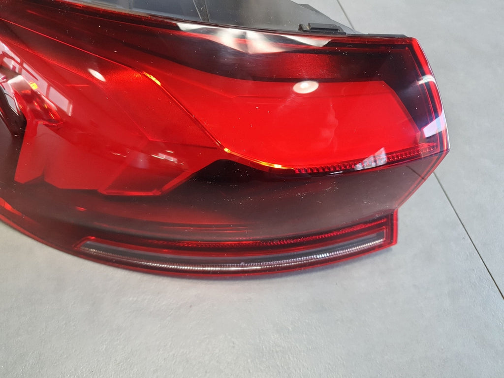Audi Q6 e-tron Lamp left rear oled 85H945207