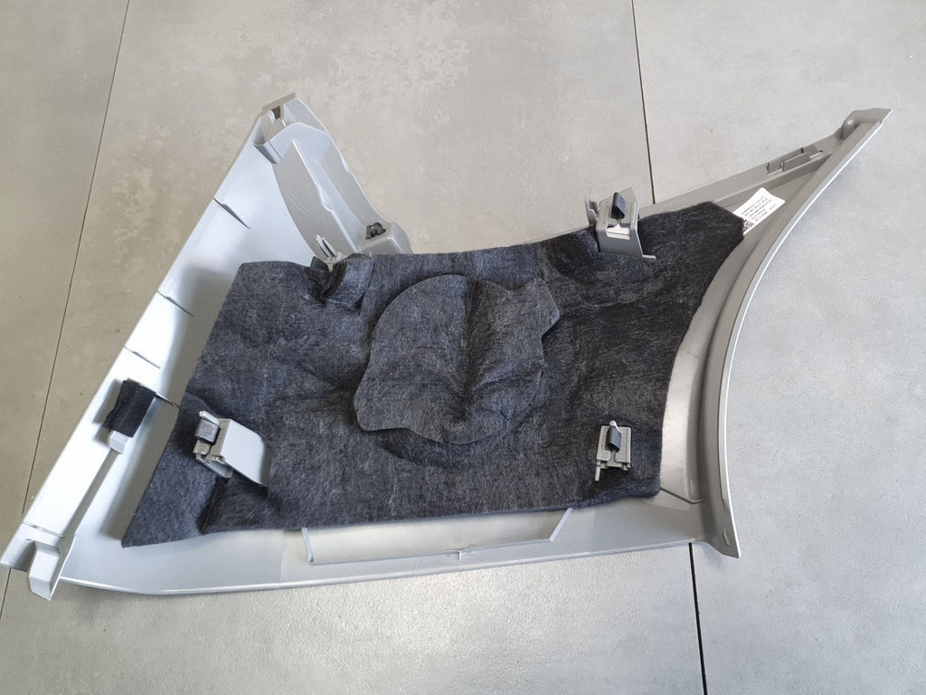 Audi Q6 e-tron Post cover D right 85H867246A