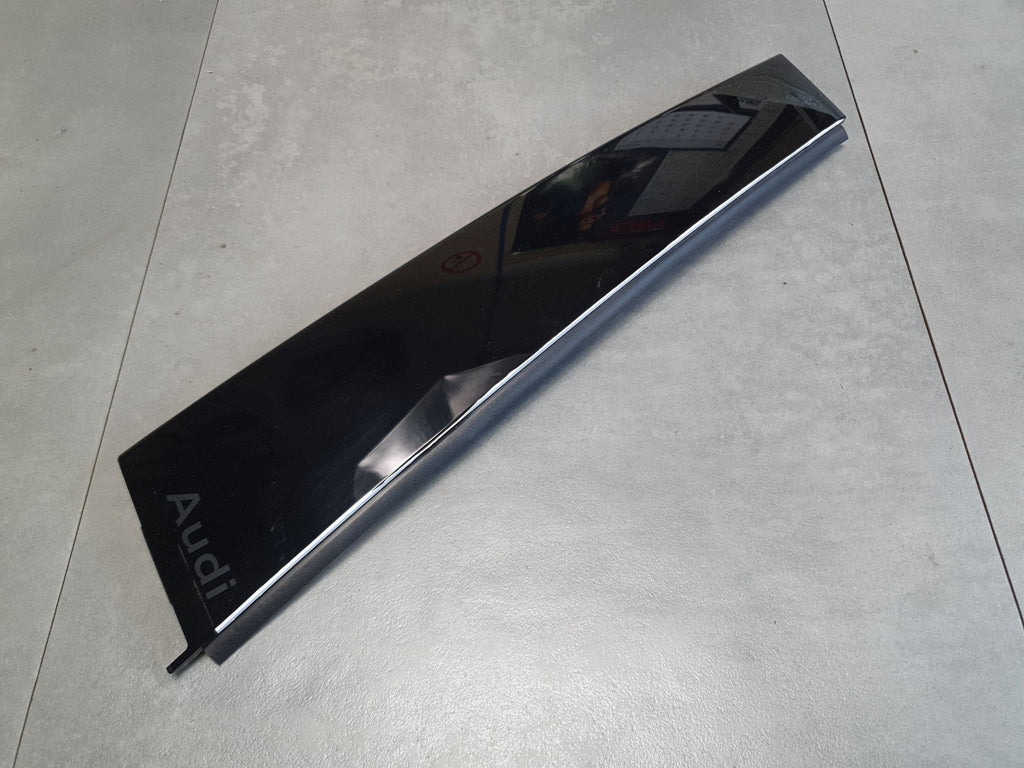 Audi Q6 e-tron Rear door trim right rear 85H839902