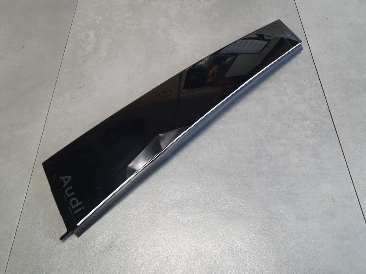 Audi Q6 e-tron Rear door trim right rear 85H839902