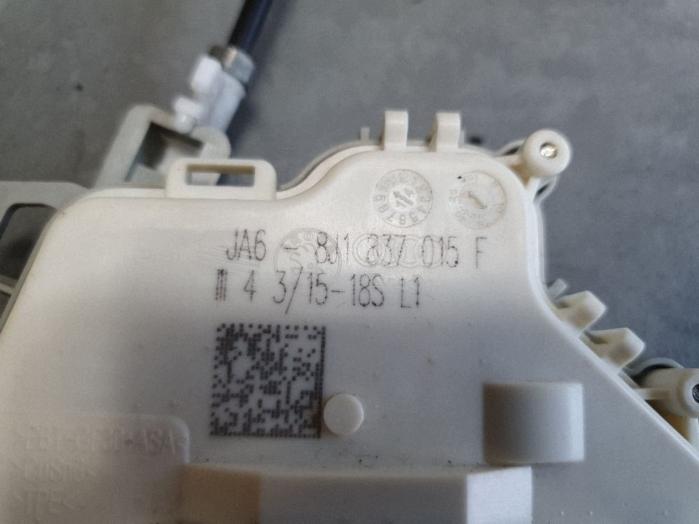 Audi Q7 4M Door lock left front 7 pin 8J1837015F