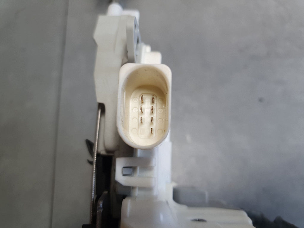 Audi Q7 4M Door lock left front 7 pin 8J1837015F