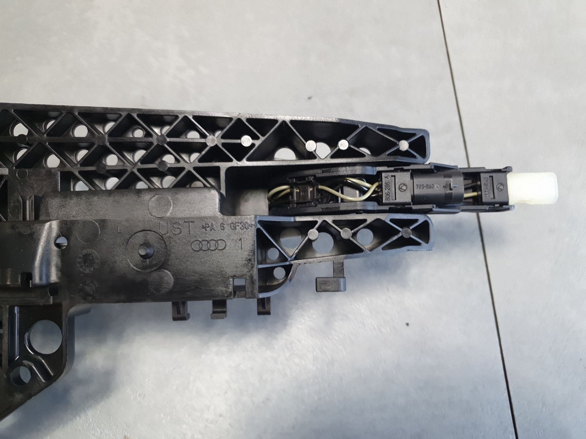 Audi Q7 4M Exterior door handle left rear 4H0837205